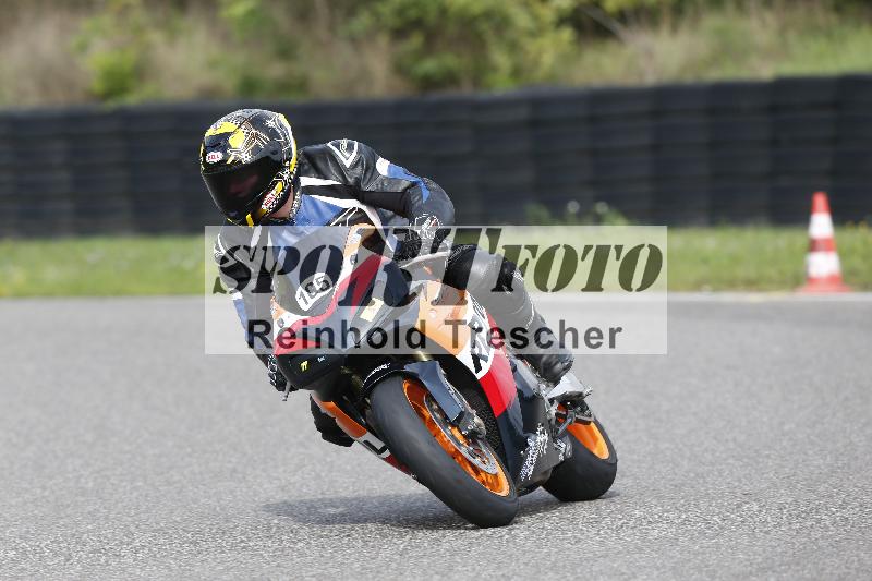 /53 16.09.2025 Track Day Domi Aegerter ADR/Gruppe gelb/105